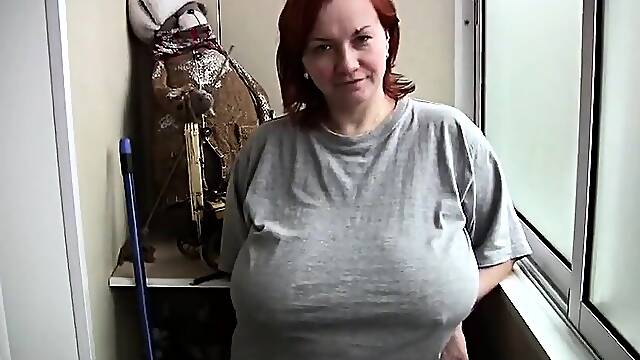 Il Se Branle Sur Elle, Elle Rase Sa Bite