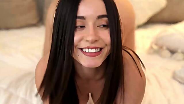 Hot amateur webcam teen masturbates for their fans