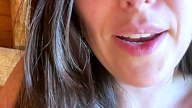 Hot brunette from squirt masturbating on webcam