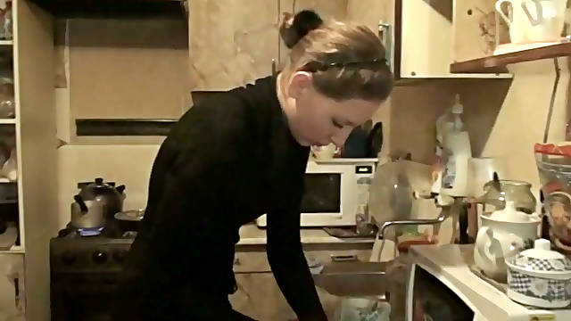 Worn out housewife gives a quick head to her husband