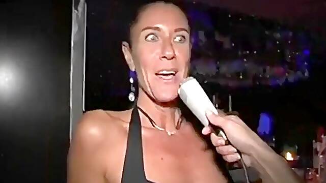 Allemande Jizzbunker, Gangbang En Public