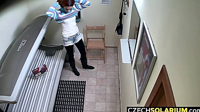 Fille De Moins 18 Ans, Tcheque Voyeur, Cachée Public