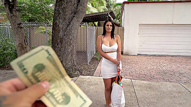 Faire Lamour Habiller, Pognon, Robe Bus