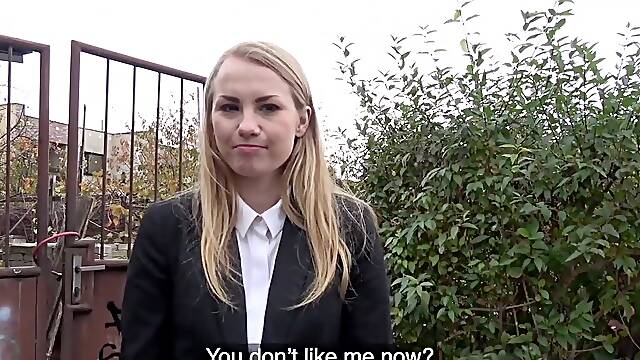 Blue-eyed blonde chick takes cash for POV fucking