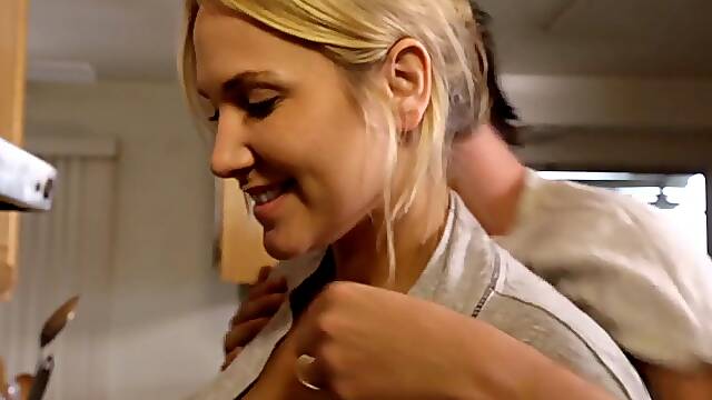 Femme Baisée Pour De L Argent, Epouse Perdue, Think It Is Husband