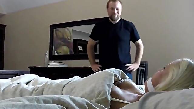 Ligotage Seins, Mature Fetichisme, Mature Dans Un Bois