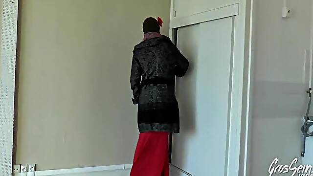 Branlette Amatrice Francaise, Matire French, Francaise Seule Parle, Vendeuse Lingerie Française