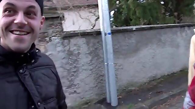 Chantier Gros Seins, Mature Francaise Parle, Le Casting Français