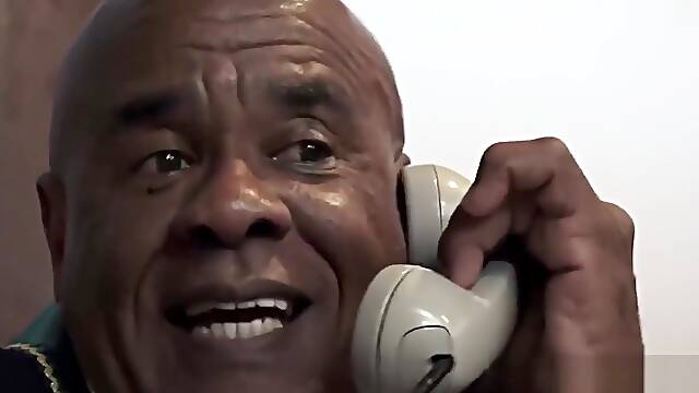 Brésillienne Gros Cul, Brésilienne Gros Sein, Grosse Fesses Brésilienne