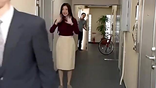 Épouse Japonaise Voisin, Wife Japonaise Gangbang