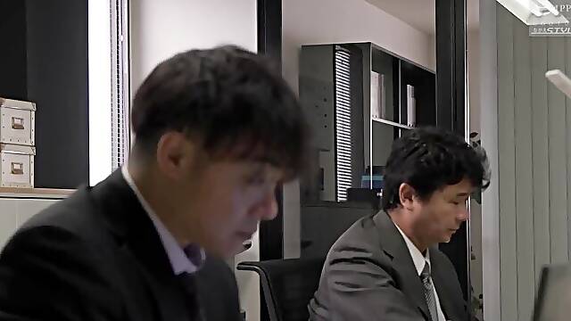 My Wife Became A Nude Model In Front Of My Boss. 13 Nami Kuroki