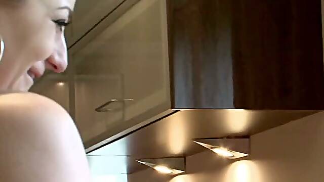 Sweet stepsis needs to fuck on stepbrothers hard cock