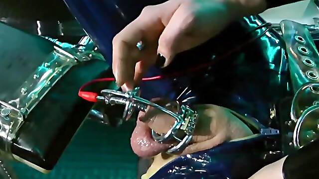 Sado Maso Latex, Femdom Caoutchouc
