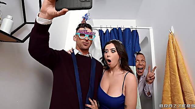 Grosses Analdin, Seins Bleus, Minette Gros Cul, Chloé Big Tits