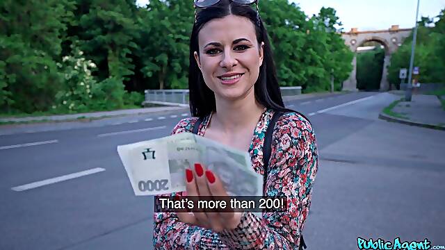 Doiter En Public, Brunette Argent Public, Sexe Rapide Public, Sondage Pov