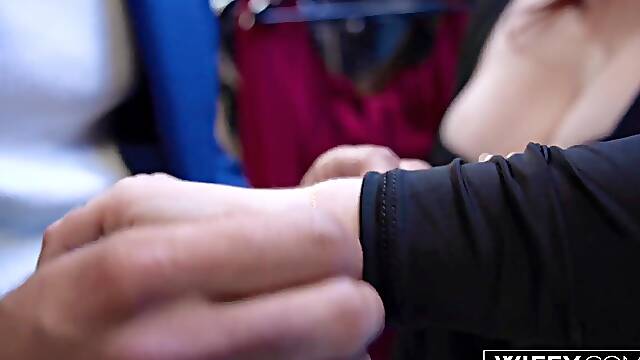 WIFEY Marvelous Curvy Redheaded Hotwife Red Rose Gets Stretched Out By BBC For Hubby