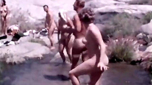 Baise Nudiste, Voyage Mature, Entre Familles