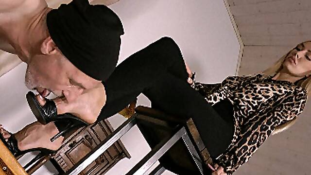 WorshipedMissEva (MP4)