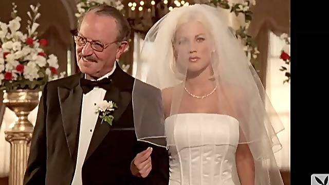 Beauté Blonde Gros Seins, Beauté Corps Parfait