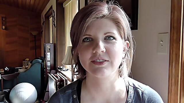 Blonde De L Est, Ménagère Sexy, Amatrice Mère De Famille, Épouse Au Foyer